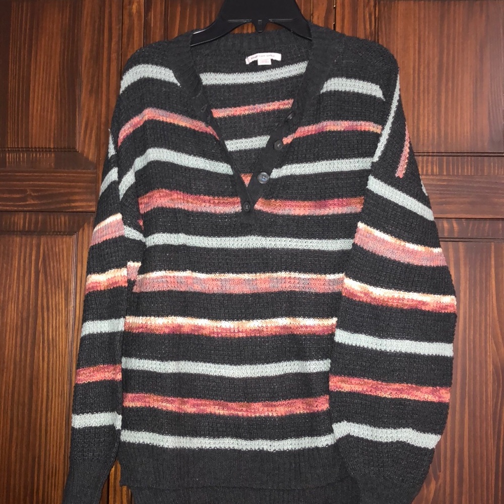 AE xs sweater